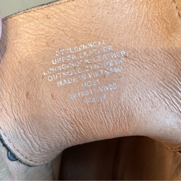 Madewell The Citywalk Lugsole Hiker Boot in Suede Leather, True black, size 9 - Picture 9 of 11